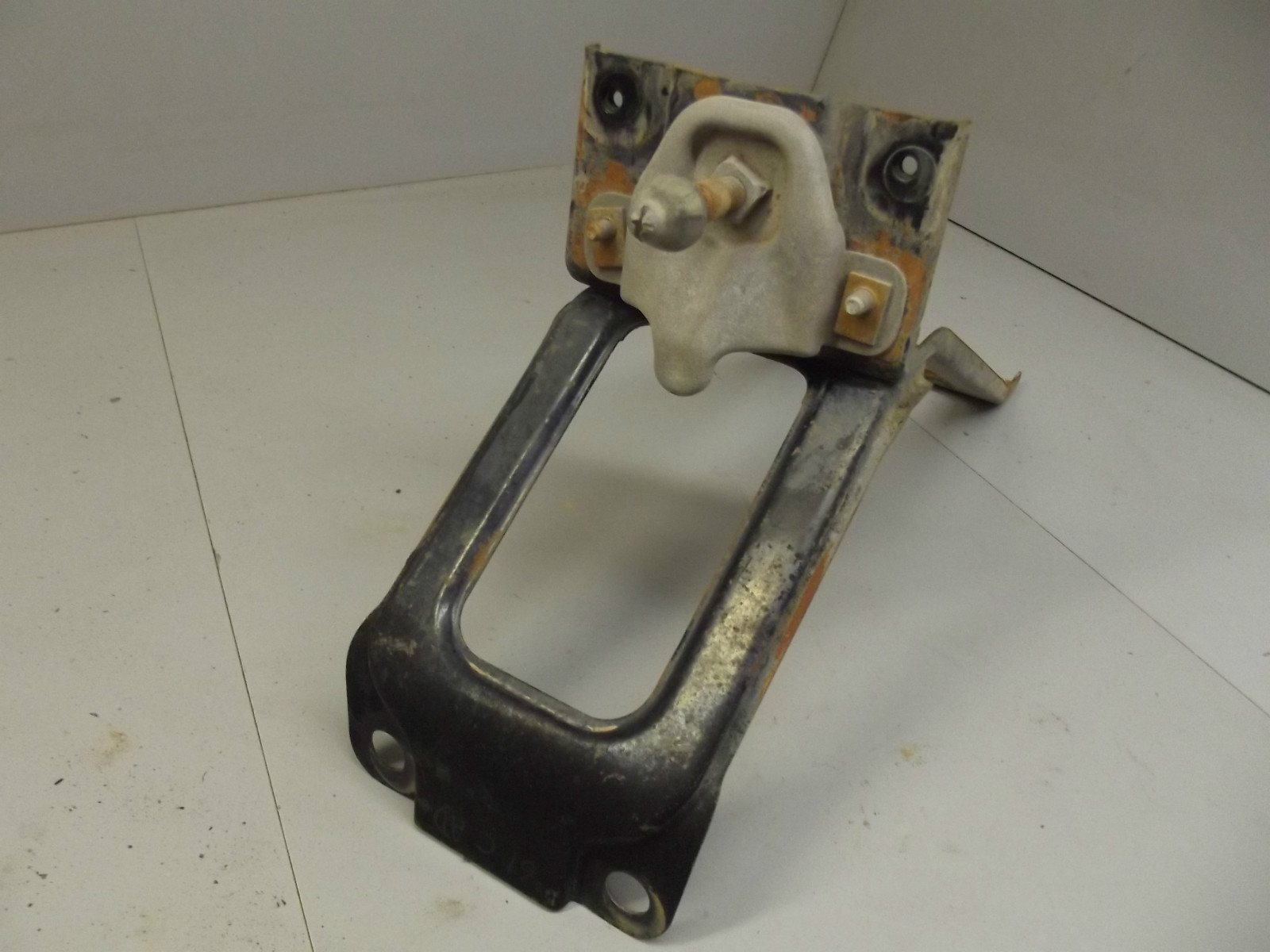 1961 CADILLAC COUPE DEVILLE SEDAN SUPPORT BRACE 1961 CADILLAC COUPE DEVILLE SEDAN SUPPORT BRACE