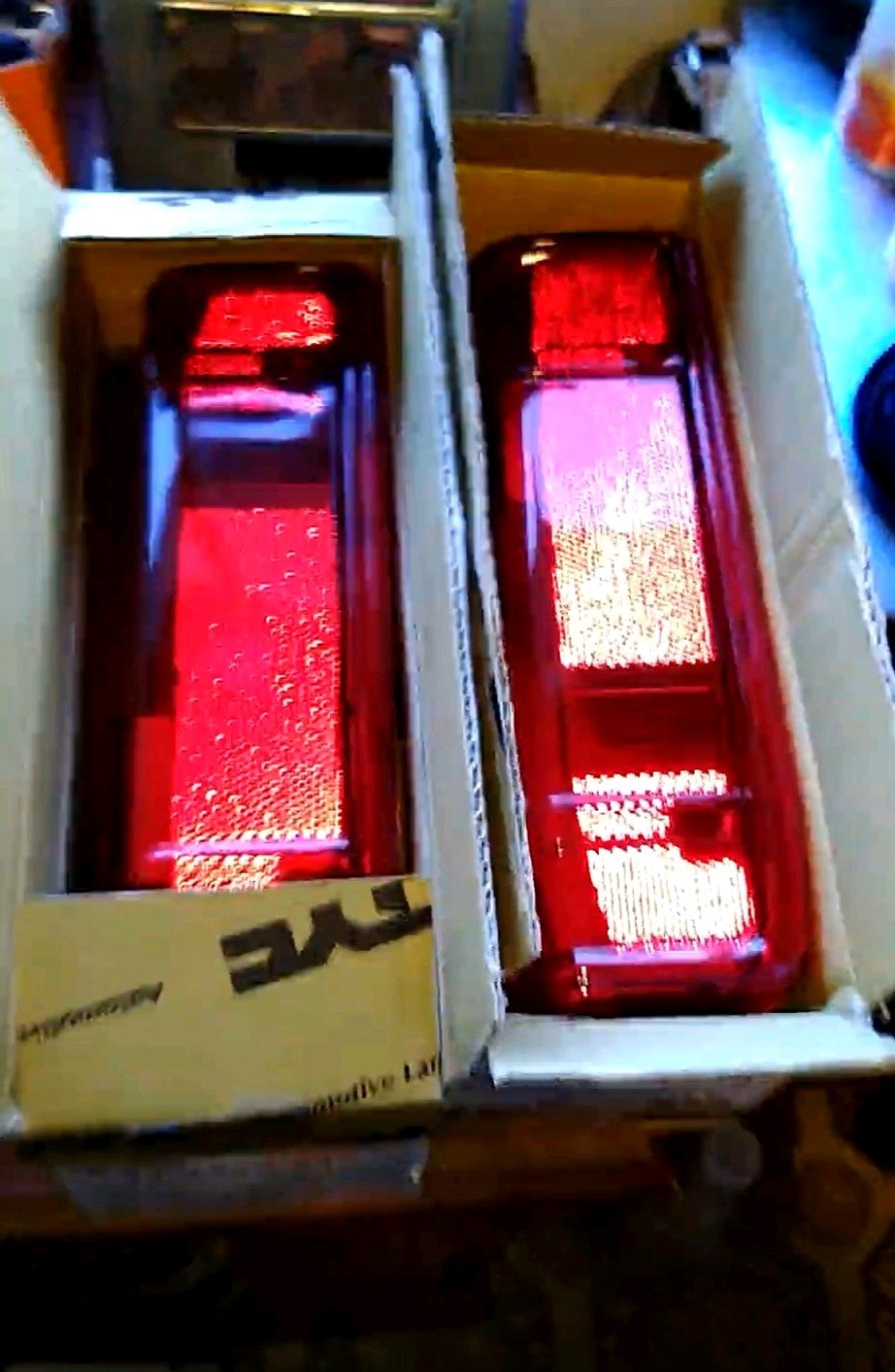 TYC Left Right Tail Light Assembly Fits 1983 1985 1986 1987 1988 Ford Ranger TYC Left Right Tail Light Assembly Fits 1983 1985 1986 1987 1988 Ford Ranger