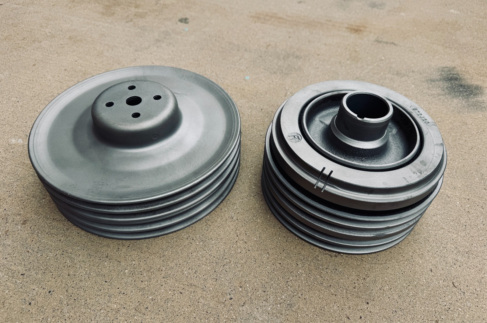 1958-1960 Oldsmobile Four Groove Crankshaft Harmonic Balancer Water Pump Pulley