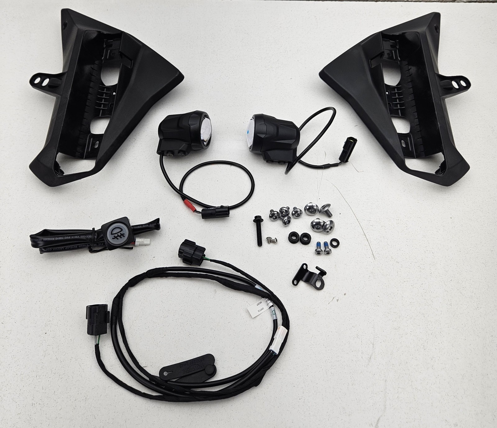 NEW 2022-2026 Triumph Tiger Sport 660 Fog Light Kit OEM LT NEW 2022-2026 Triumph Tiger Sport 660 Fog Light Kit OEM LT