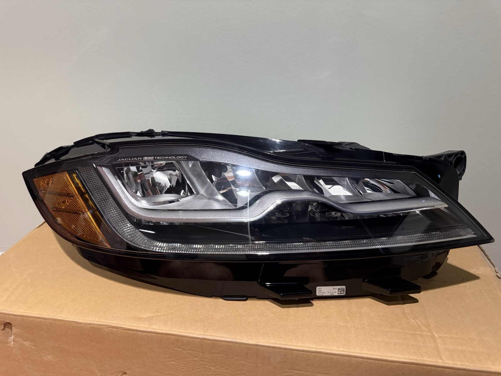 2016-2020 Jaguar XF F Pace Right RH Side Full LED Headlight OEM #T2H19457 2016-2020 Jaguar XF F Pace Right RH Side Full LED Headlight OEM #T2H19457