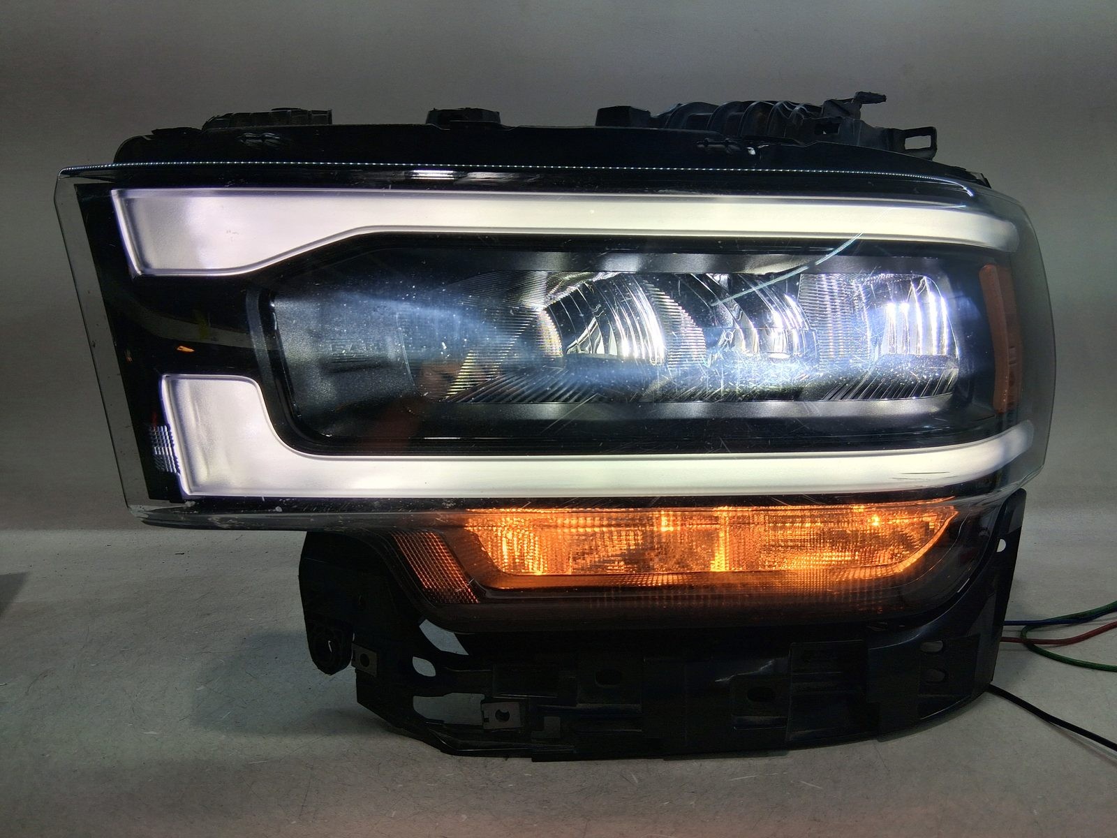 2019 2024 DODGE RAM 2500 3500 HEADLIGHT OEM LEFT DRIVER SIDE BLACK LED REFLECTOR