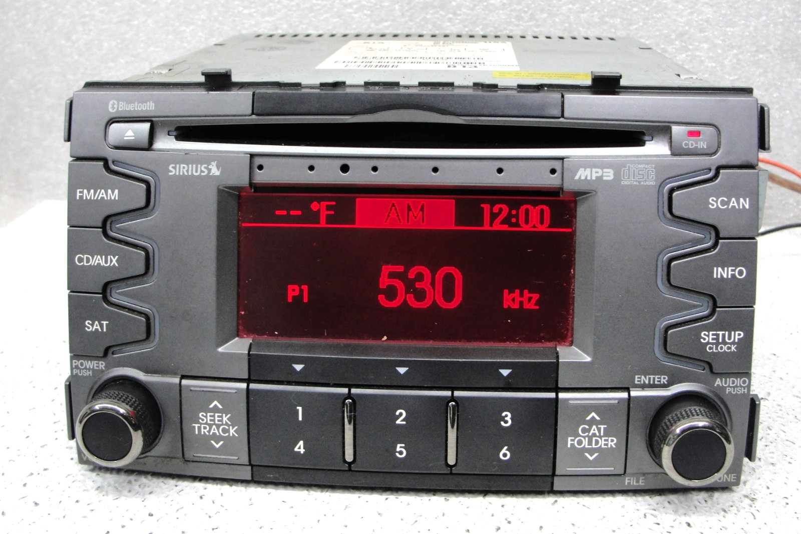 Kia Soul OEM AM/FM tuner radio bluetooth CD player 10 11 96150-2K205 Sirius MP3
