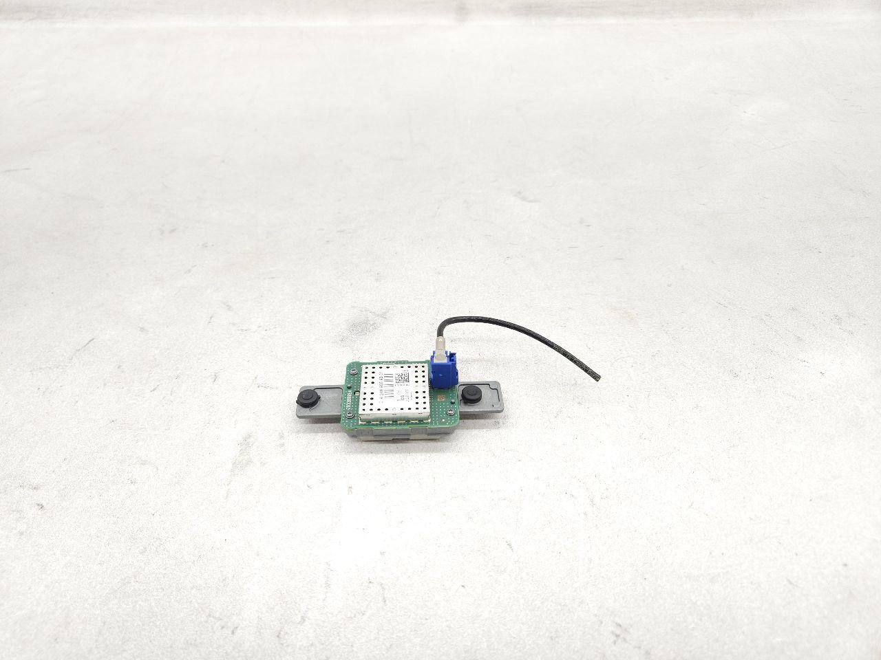 15-21 Mercedes Benz C300 W205 GPS Radio Satellite Antenna Control Module SDARS 15-21 Mercedes Benz C300 W205 GPS Radio Satellite Antenna Control Module SDARS