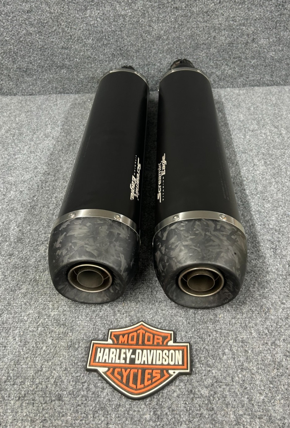OEM HARLEY-DAVIDSON 2017 & UP Touring Screamin Eagle Extreme Titanium Mufflers OEM HARLEY-DAVIDSON 2017 & UP Touring Screamin Eagle Extreme Titanium Mufflers