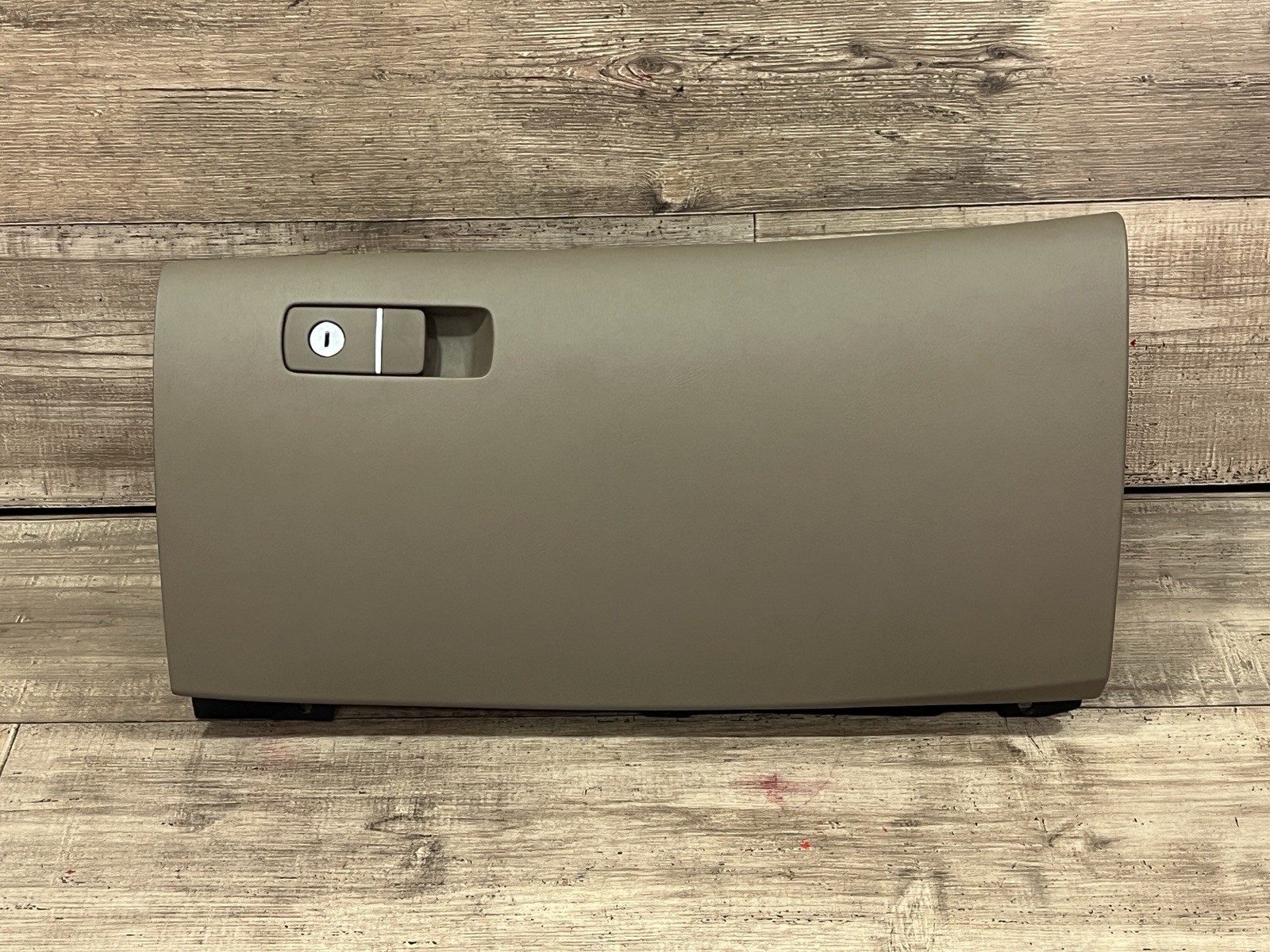 2005-2008 ACURA RL Glove Box Brown Tan, MINT CONDITION 2005-2008 ACURA RL Glove Box Brown Tan, MINT CONDITION