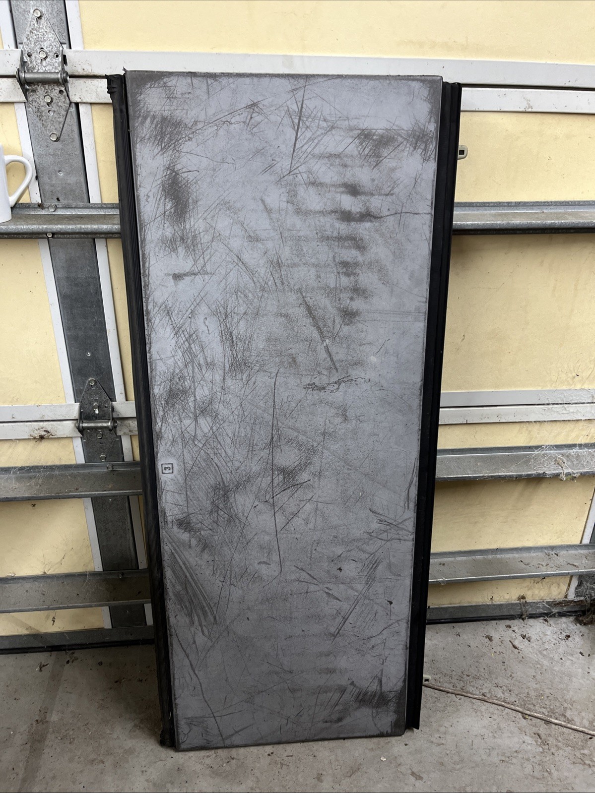 02-13 Avalanche Escalade EXT Hard Tonneau Top Panel #3 Rear Bed Cover 93440643
