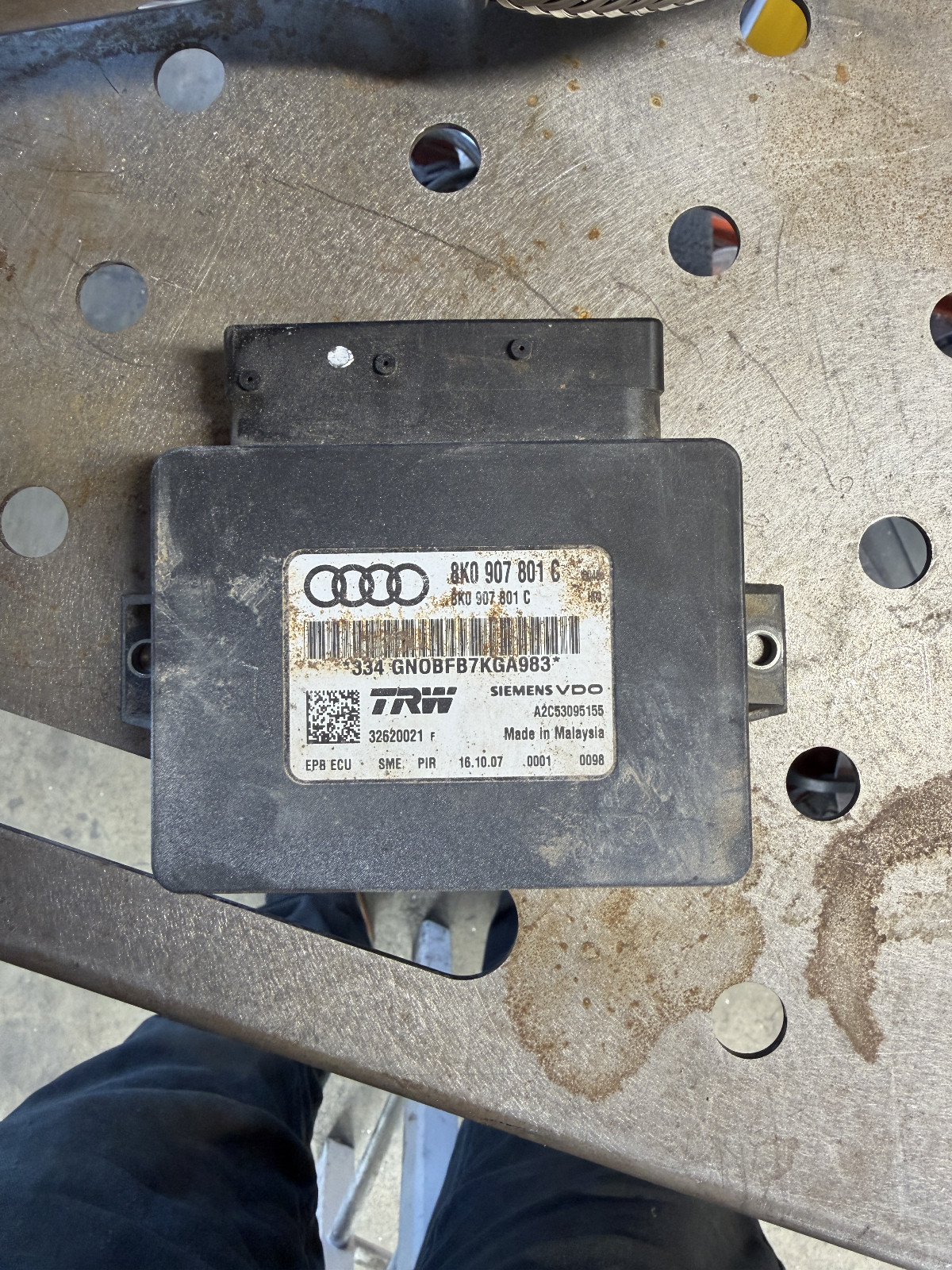 Audi Q5 A5 Electric Parking Brake Control Module TRW 8K0907801 C OEM