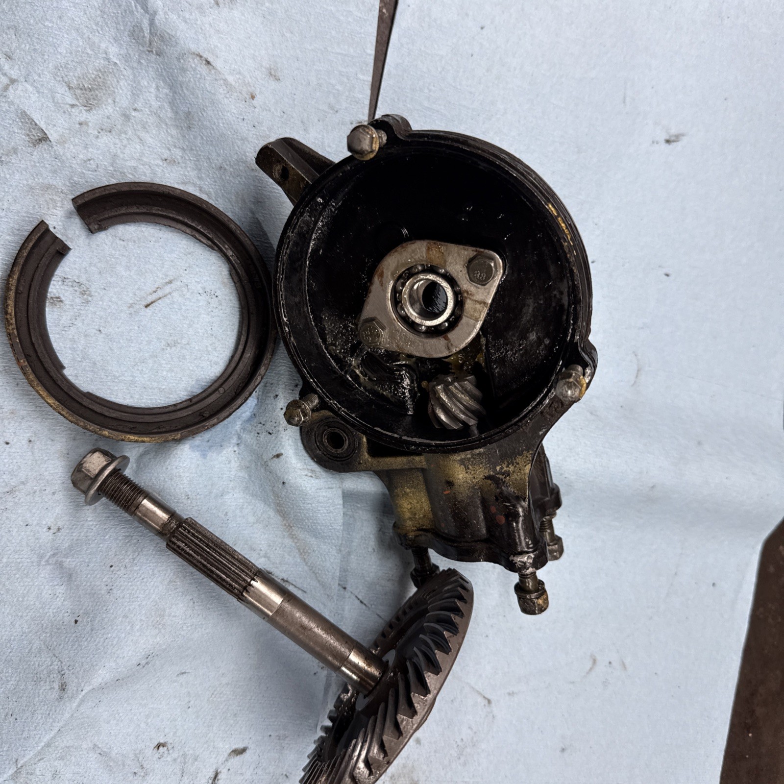 1980’s Yamaha Pw50 Zinger Final Drive Shaft Set Gear Box Assembly 1980’s Yamaha Pw50 Zinger Final Drive Shaft Set Gear Box Assembly