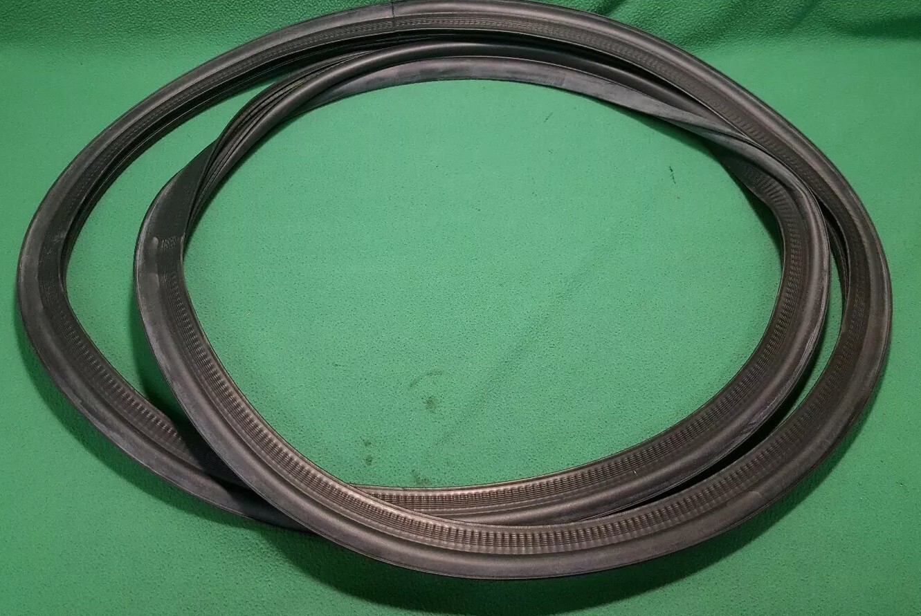 for JAGUAR XE 2015 BOOT TRUNK LID SEAL NEW GENUINE T4N18343