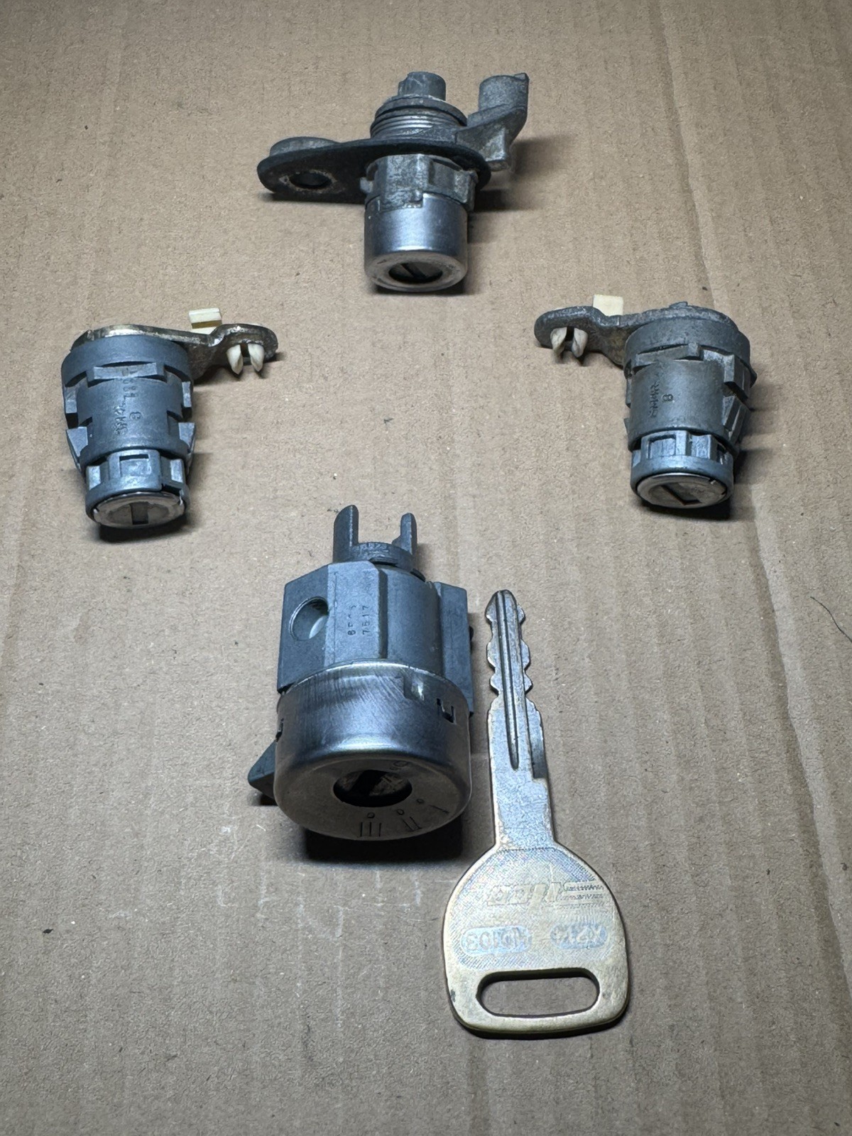 1996-2000 Honda Civic Hatchback ek ignition door trunk tumbler key lock Set Oem