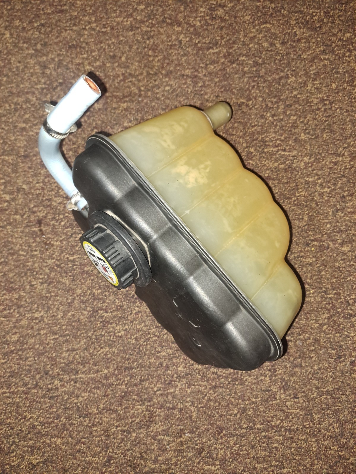 2003-2011 Ford Crown Vic. 4.6L V8 Coolant Overflow Reservoir Tank 2003-2011 Ford Crown Vic. 4.6L V8 Coolant Overflow Reservoir Tank
