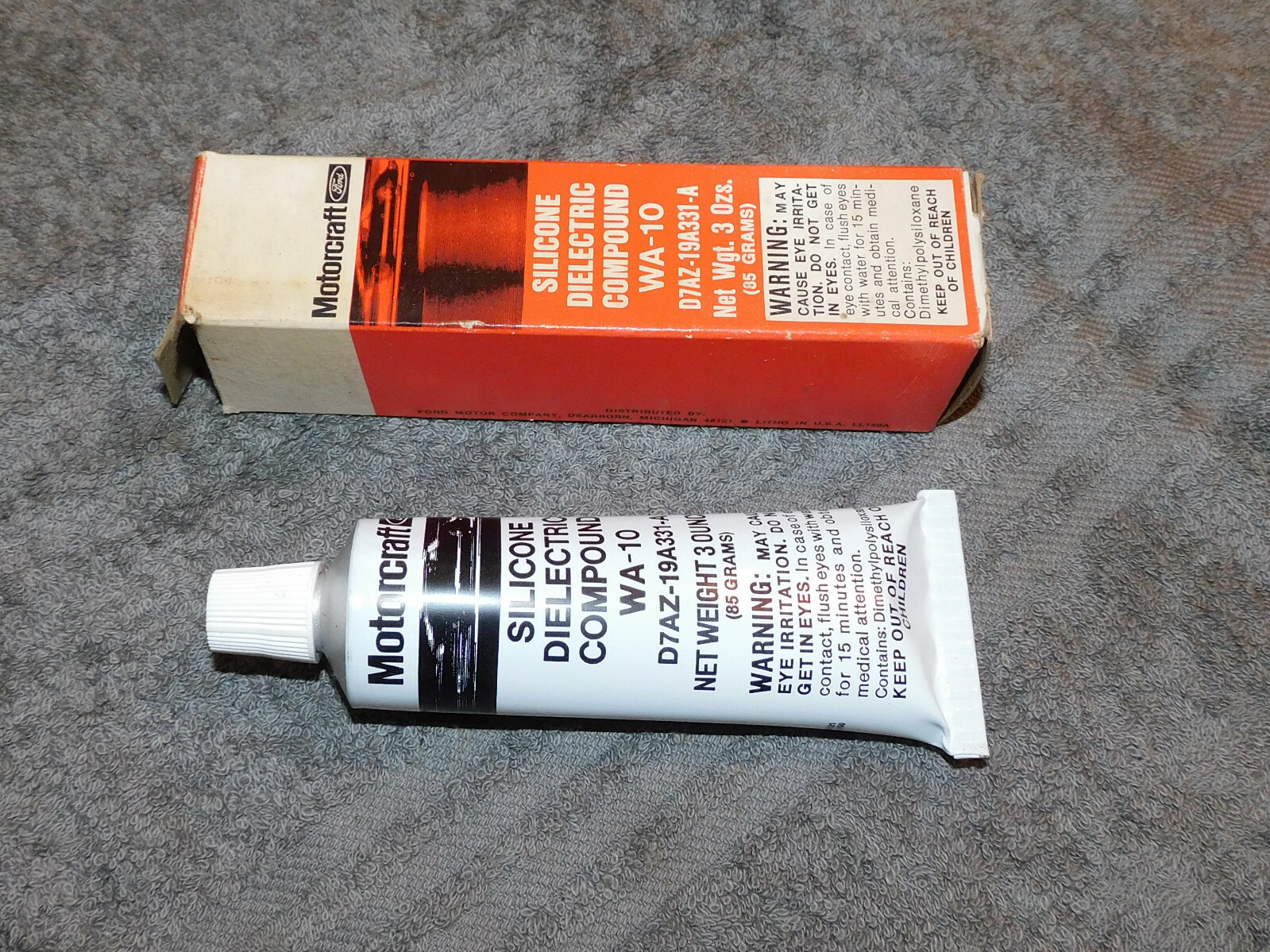 1960-1979 Ford Mustang Shelby Mercury Lincoln NOS SILICONE DIELECTRIC COMPOUND 1960-1979 Ford Mustang Shelby Mercury Lincoln NOS SILICONE DIELECTRIC COMPOUND