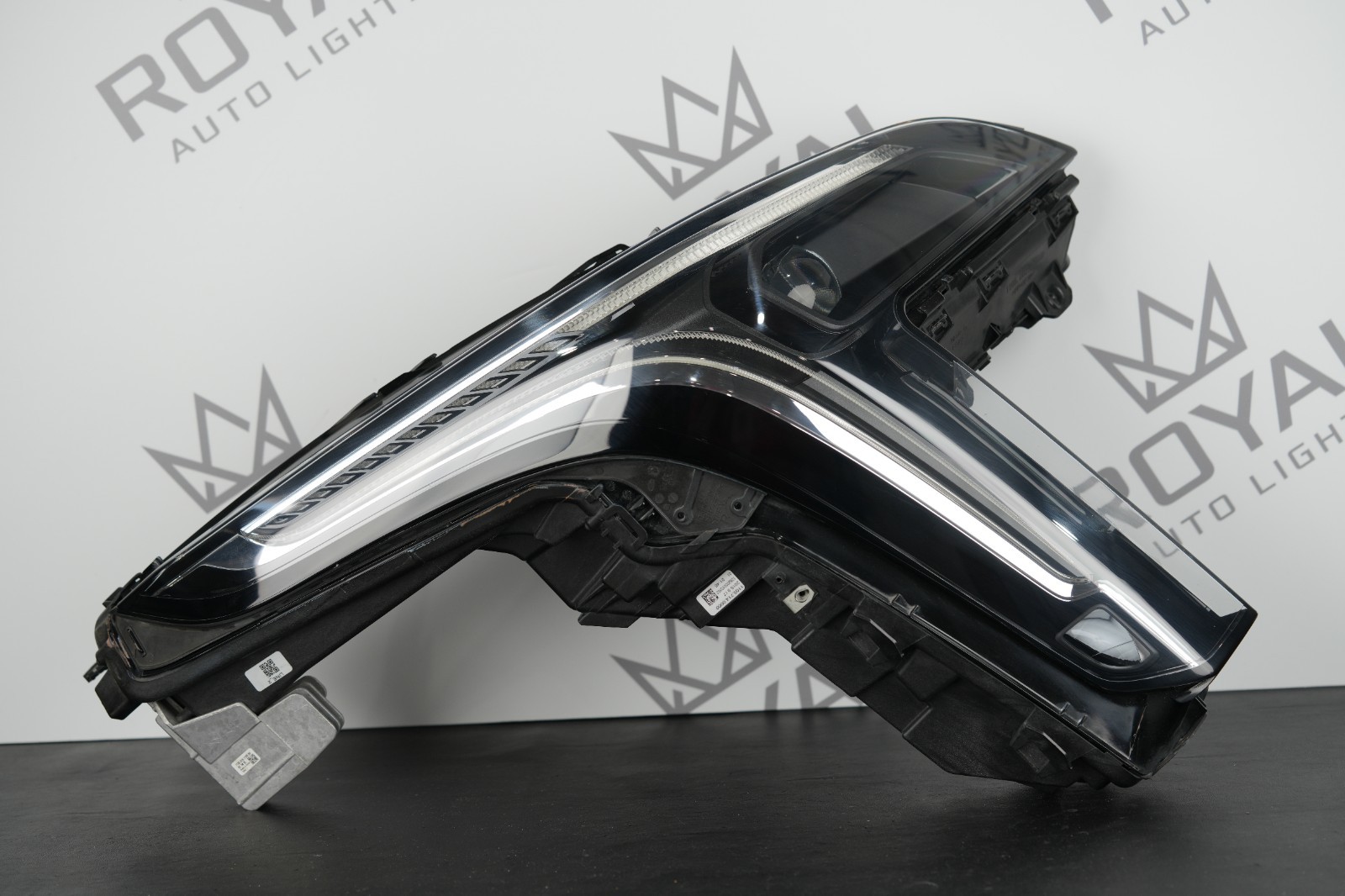 Perfect 2019-2023 Cadillac XT4 LED Headlight Right Passenger OEM C Perfect 2019-2023 Cadillac XT4 LED Headlight Right Passenger OEM C