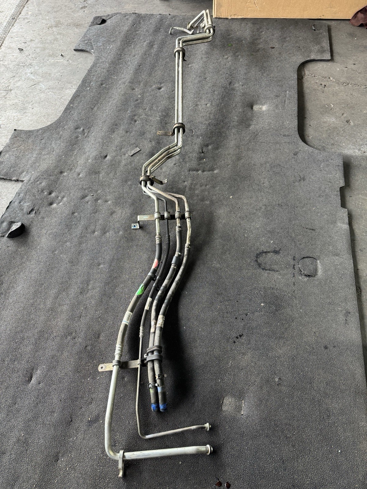 21 Kenworth T680 Sleeper HVAC Lines Assembly 2021 OEM 21 Kenworth T680 Sleeper HVAC Lines Assembly 2021 OEM