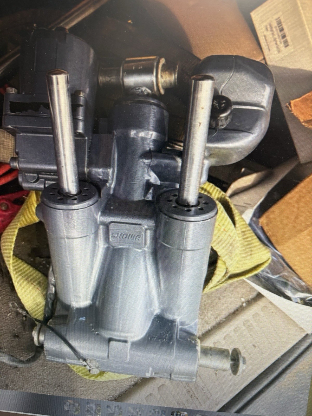 Yamaha F115 Outboard Power Trim Tilt Yamaha F115 Outboard Power Trim Tilt