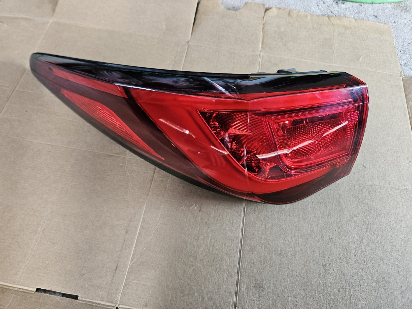 ⬅️ 2016-2020 Infiniti QX60 Left Driver Outer Taillight Assembly Complete OEM ⬅️ 2016-2020 Infiniti QX60 Left Driver Outer Taillight Assembly Complete OEM