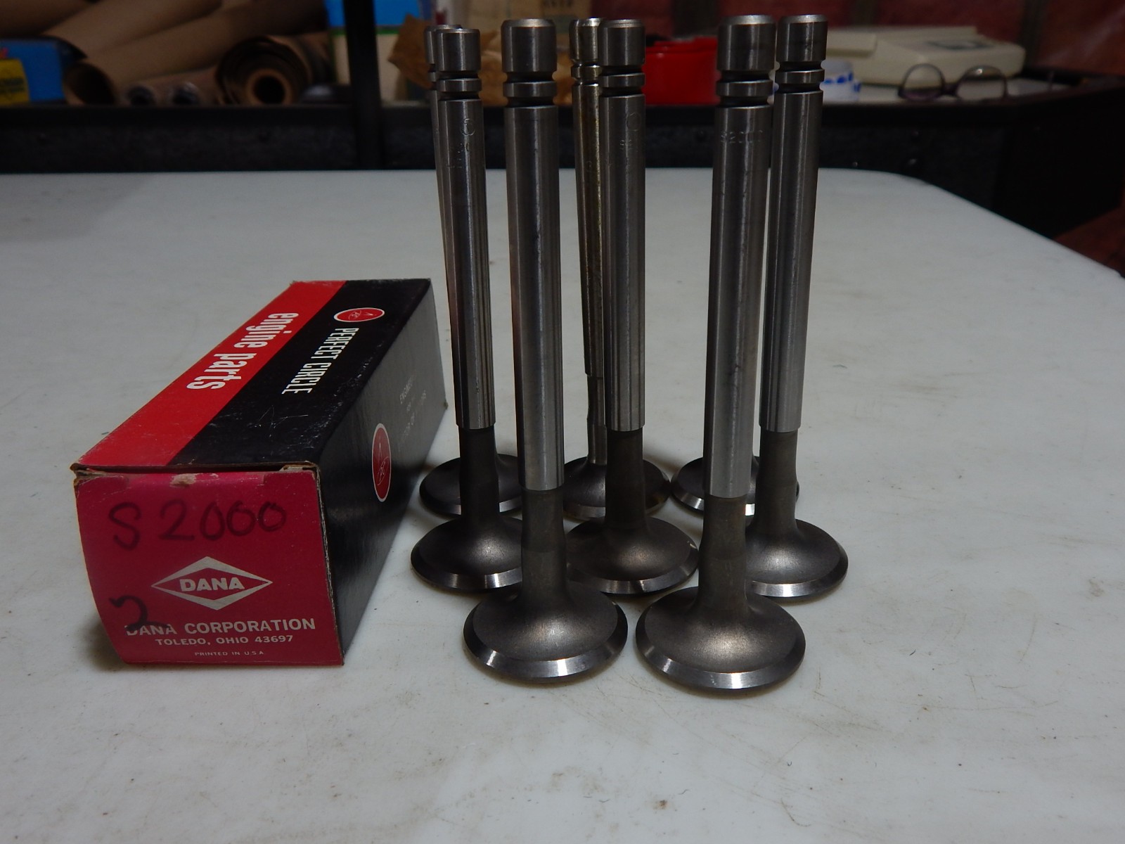 TRW S2000 EXH VALVES 1952-1955 DESOTO, DODGE, 241, 270,276 ENGS OEM#1327437 8CYL