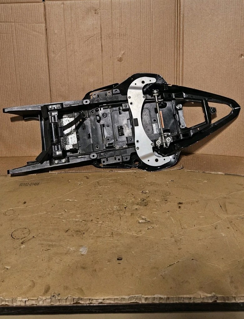 08-16 YAMAHA YZF R6 YZFR6 COMPLETE SUB FRAME BACK REAR SUBFRAME OEM CLEAN 08-16 YAMAHA YZF R6 YZFR6 COMPLETE SUB FRAME BACK REAR SUBFRAME OEM CLEAN
