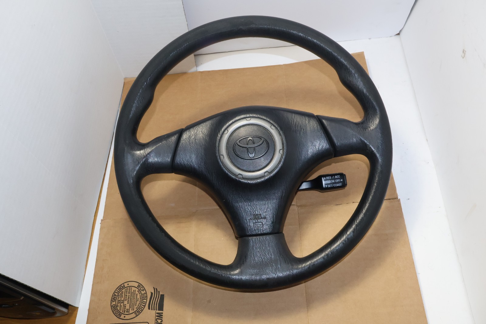 2001-2003 TOYOTA RAV4   STEERING WHEEL W/ CRUISE CONTROL SWITCH OEM