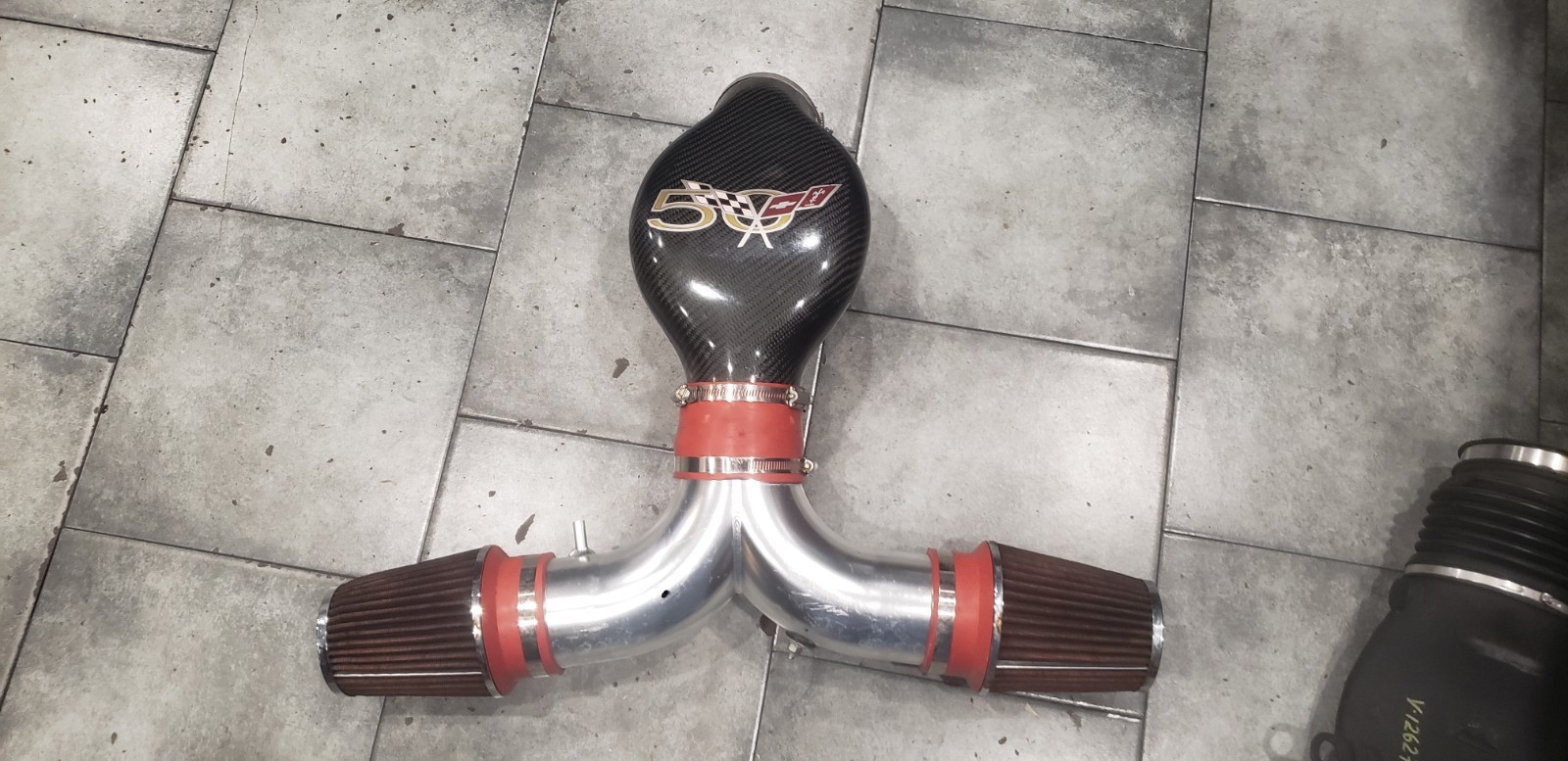 01-04 Corvette C5 Carbon Fiber Intake with Dual Filters 10983-E1