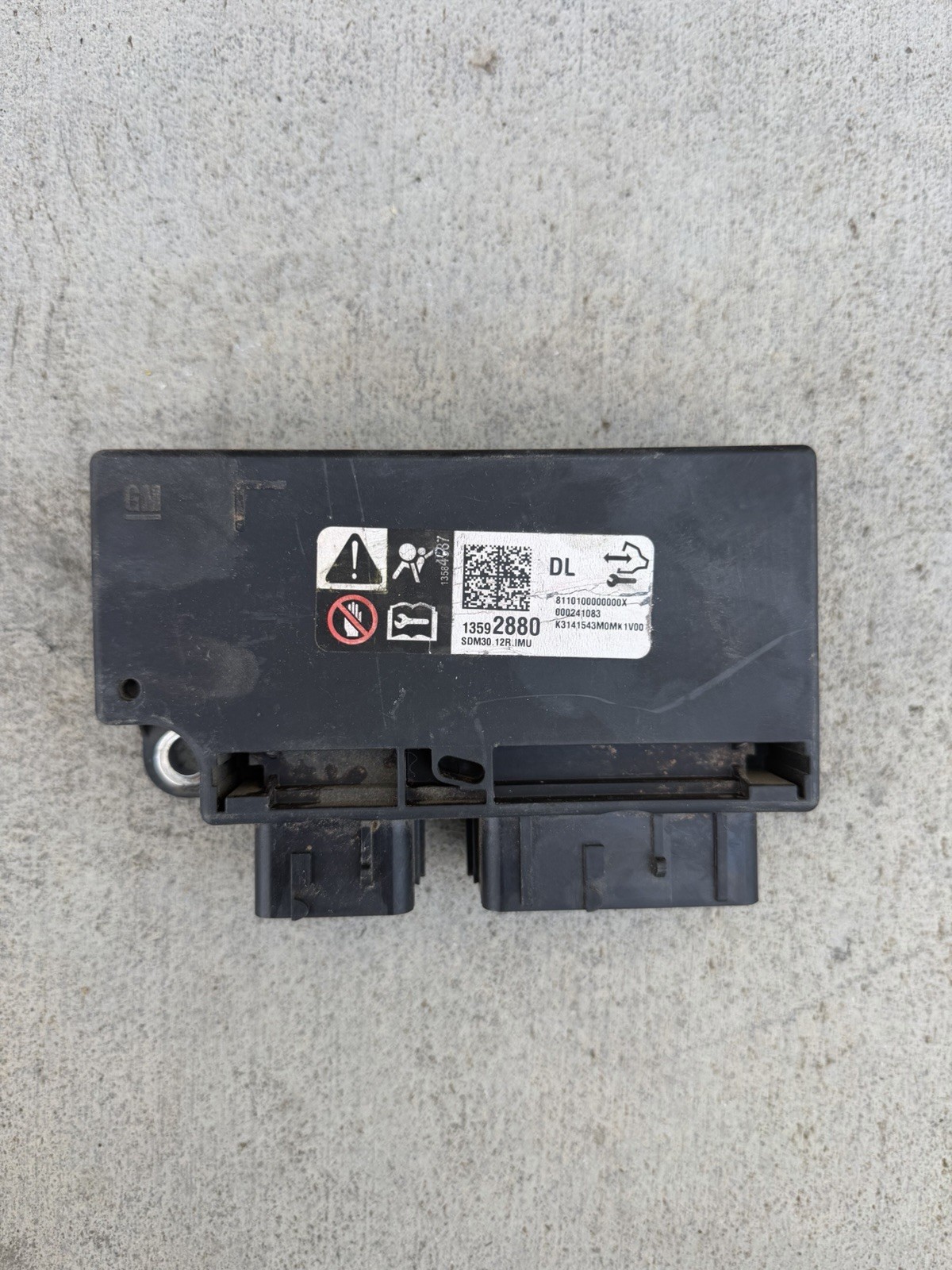 OEM 2014-2019 GMC Sierra SRS Control Module 13592880 OEM 2014-2019 GMC Sierra SRS Control Module 13592880