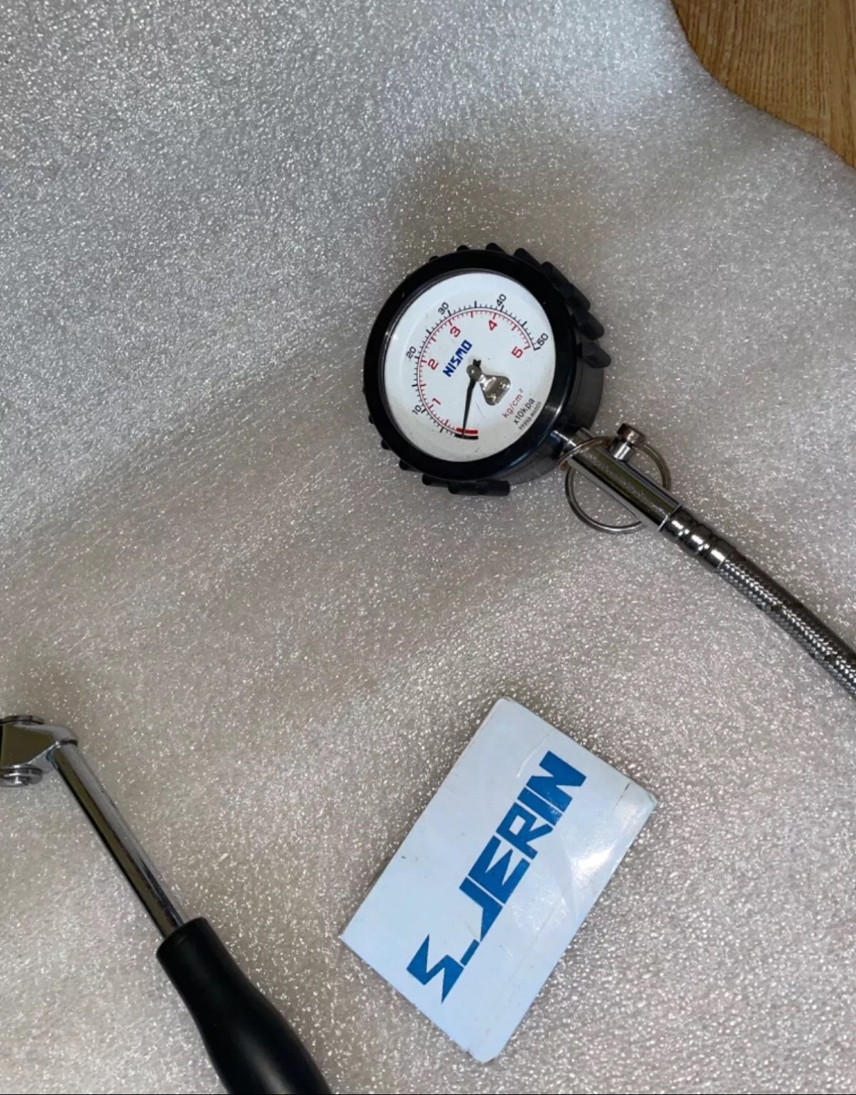 Nismo Old Logo Tire Pressure Gauge Checker Rare 90s 400r GTR R32 R33 wheel horn Nismo Old Logo Tire Pressure Gauge Checker Rare 90s 400r GTR R32 R33 wheel horn