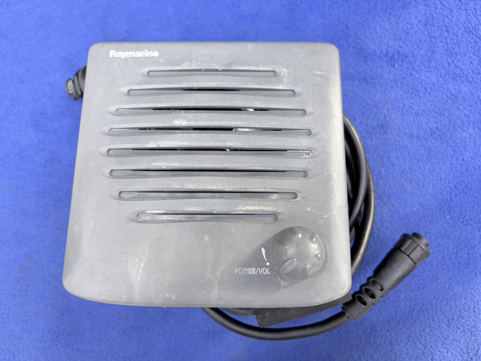 Raymarine Ray240 / Ray240E Active VHF Speaker E45003 - Tested & Working