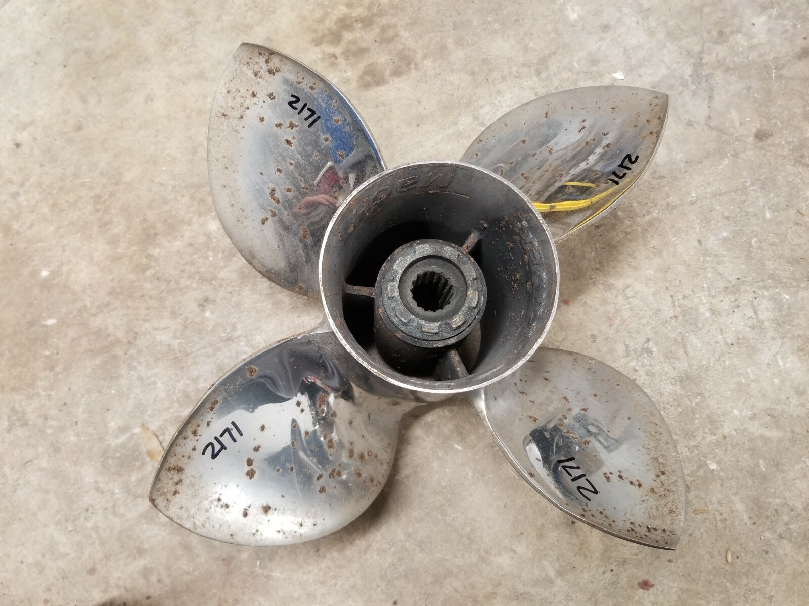 COUNTER ROTATING 4 BLADE 14\