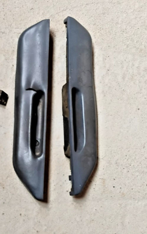 88-94 Chevy GMC Truck Armrest Set Pair LH RH OBS Door Panel C1500 Silverado