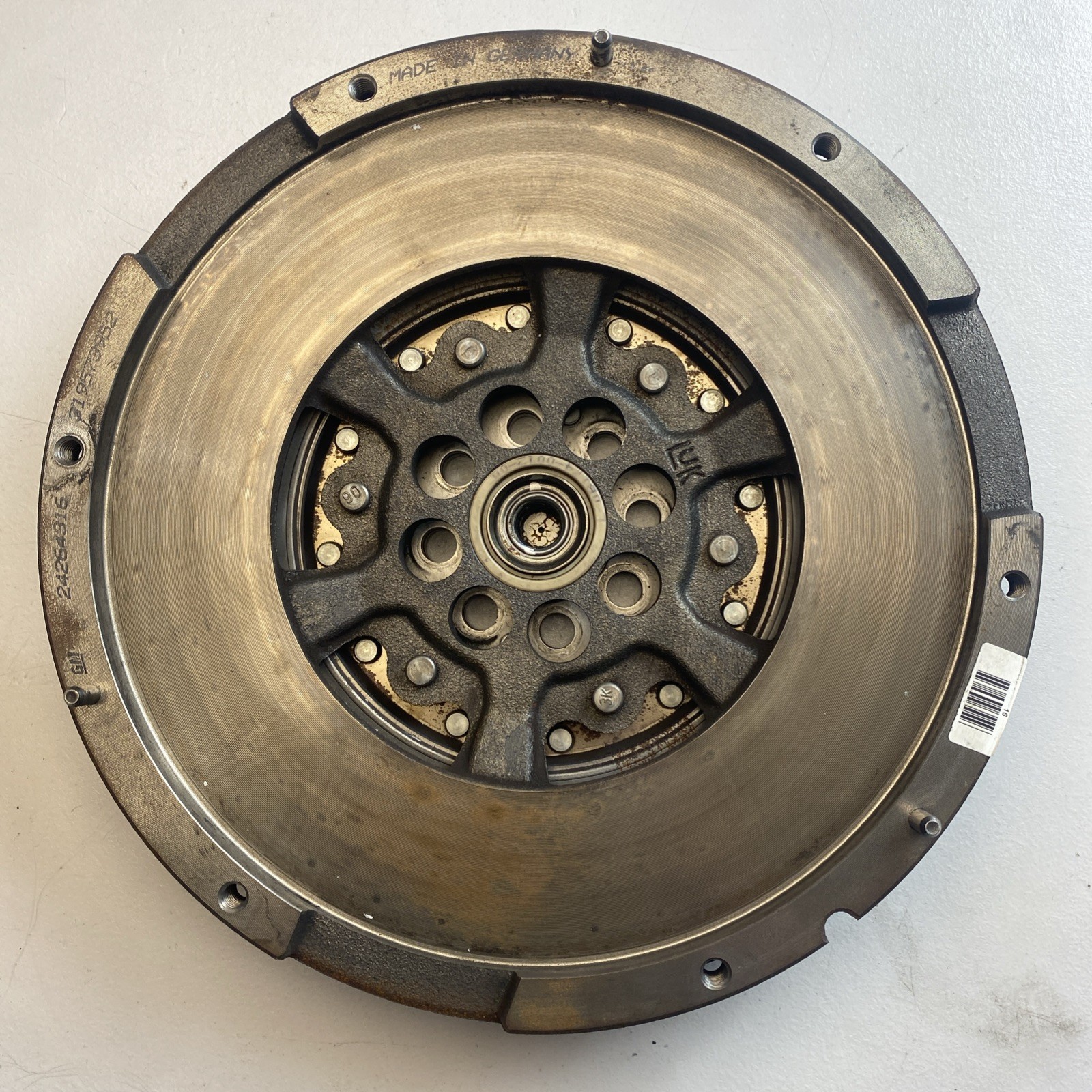 ACDelco 24264316 - GM Genuine Parts Dual Mass Clutch Flywheel ACDelco 24264316 - GM Genuine Parts Dual Mass Clutch Flywheel
