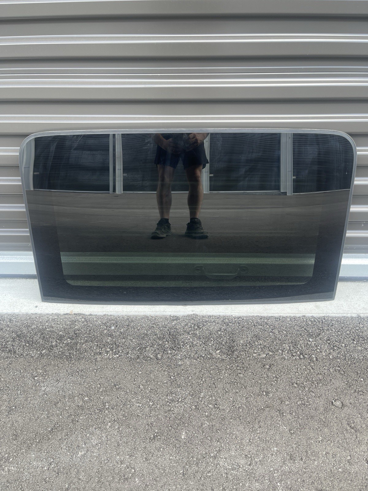 15-24 NISSAN MURANO FRONT SUNROOF MOONROOF UPPER WINDOW GLASS PANEL OEM 15-24 NISSAN MURANO FRONT SUNROOF MOONROOF UPPER WINDOW GLASS PANEL OEM