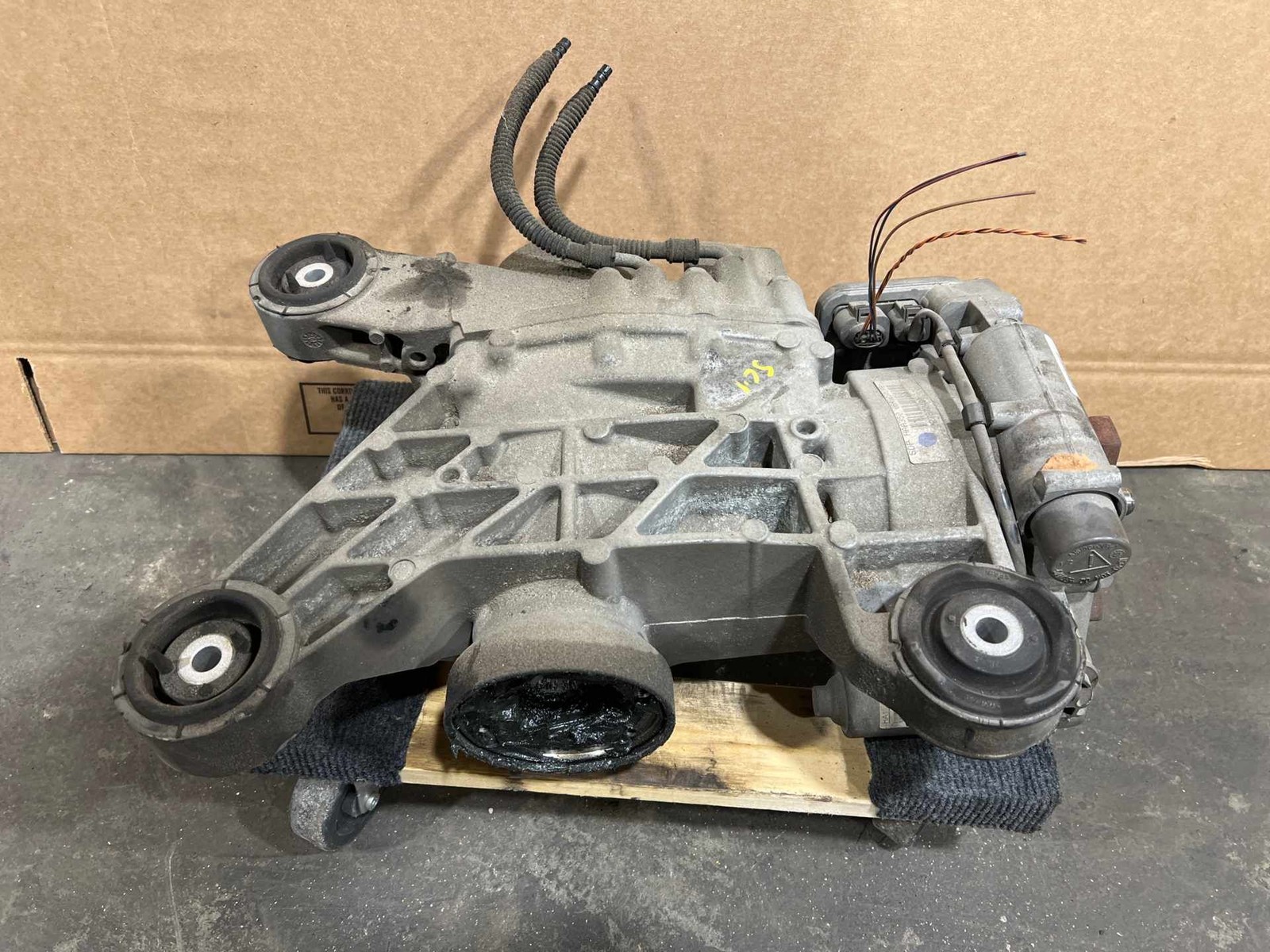 2009-2015 MK2 Audi TT TTS KJU Rear Differential Axle Carrier 4G1905217A (TL)
