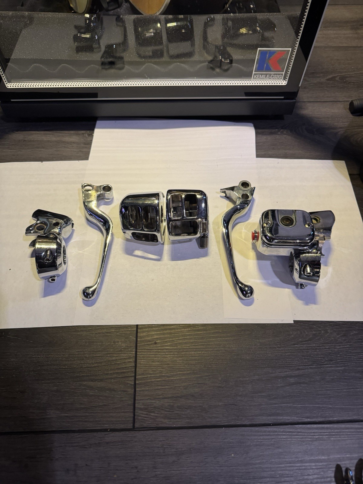 Harley Dyna Chrome Hand Control Kit. 1996-2005 Models. 9/16” Single Disc
