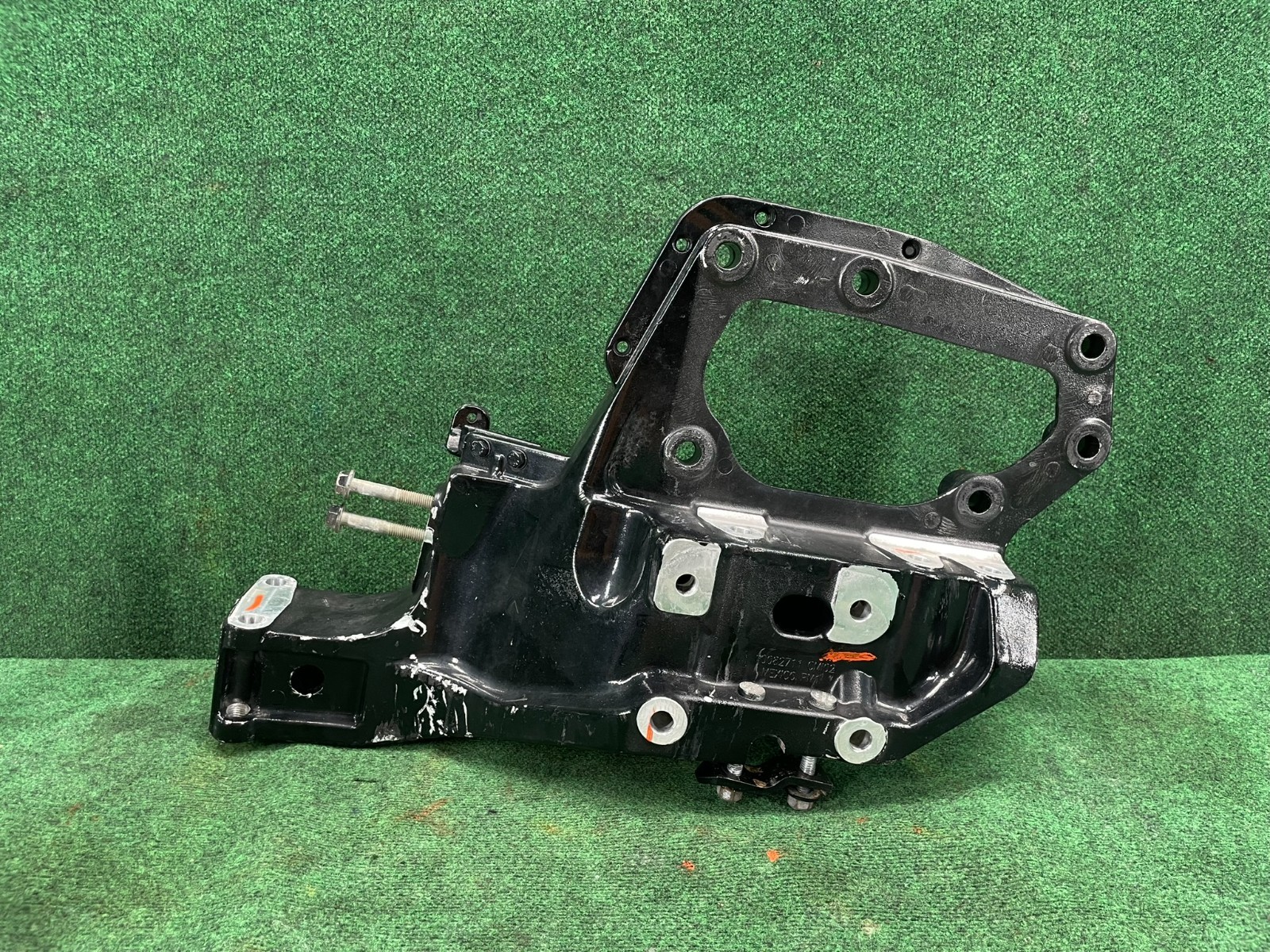 🛑 2022-2026 Peterbilt 579 Paccar Right Side Frame Horn OEM B11-6110R