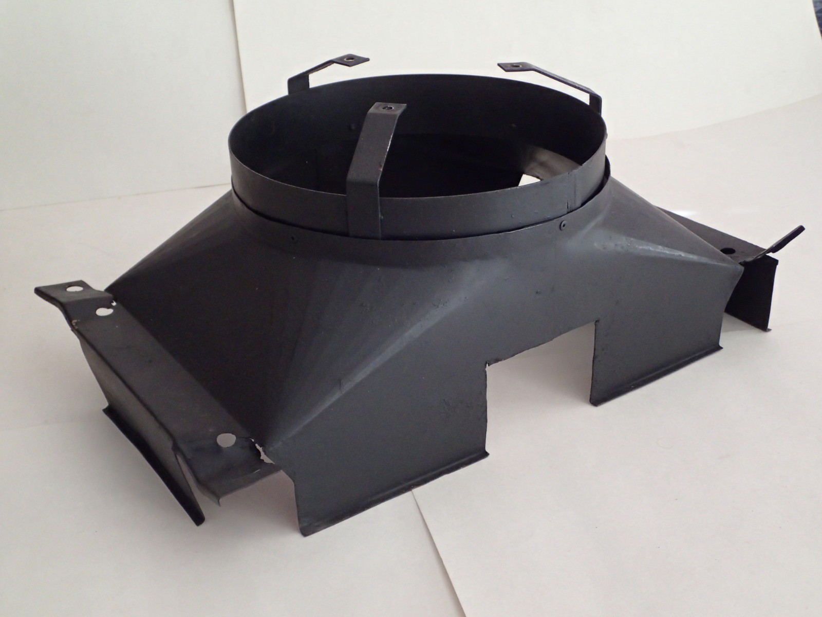 VERY RARE DeTomaso Early 1971 PANTERA A/C CONDENSER FAN SHROUD Black, Sports Car