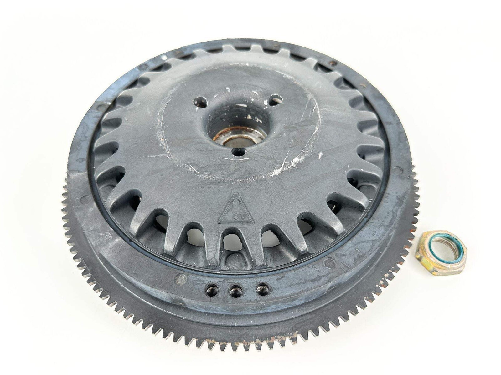 2014 Evinrude 200 HP 2 Stroke Outboard Flywheel 0586966 OEM
