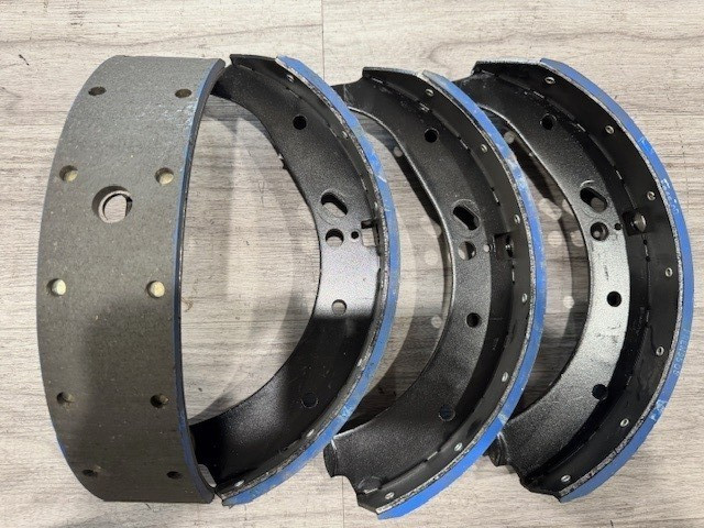 FE-57763,E-2549,S-321 PREMIUM QUALITY HEAVY DUTY LINED Brake Shoe SET