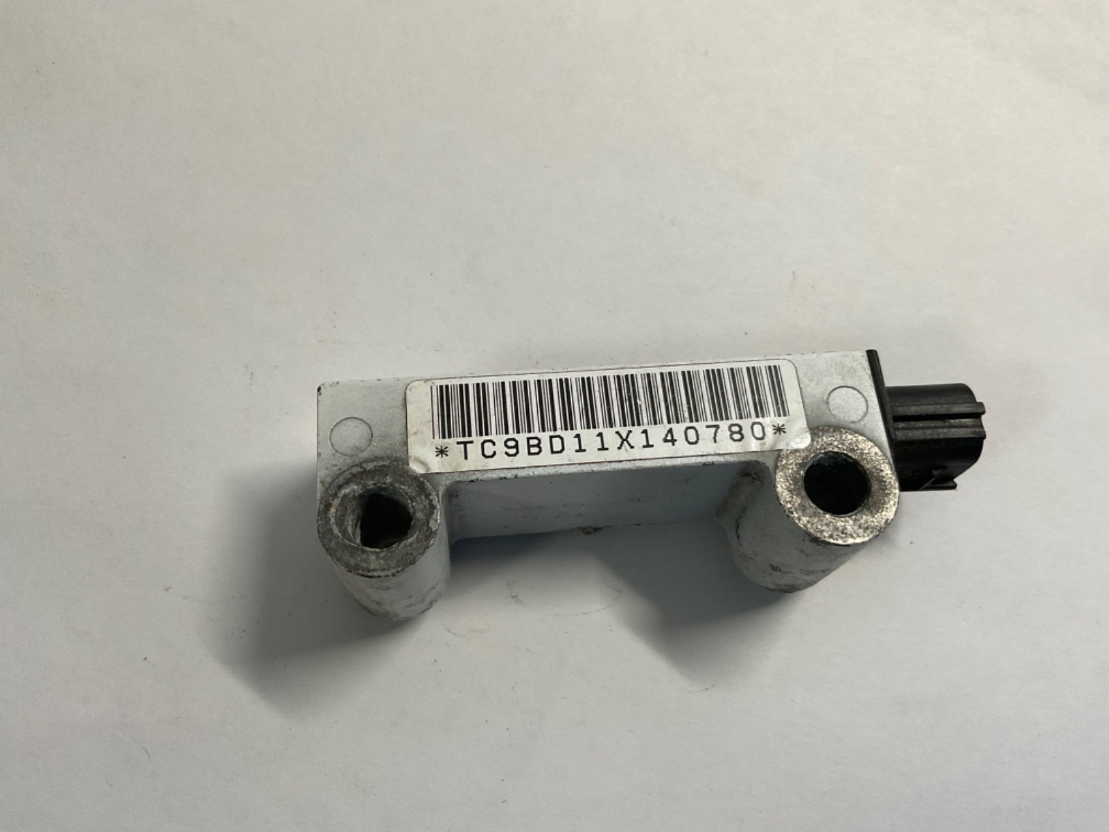 2012-2015 Nissan Xterra Pathfinder Frontier Front Crash Sensor OEM 98581-ZL10B 2012-2015 Nissan Xterra Pathfinder Frontier Front Crash Sensor OEM 98581-ZL10B
