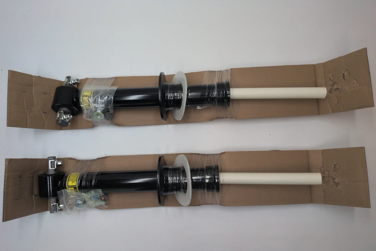 Pair Front MagneRide Shock Struts 85640957 21-24 Silverado Sierra Escalade Tahoe