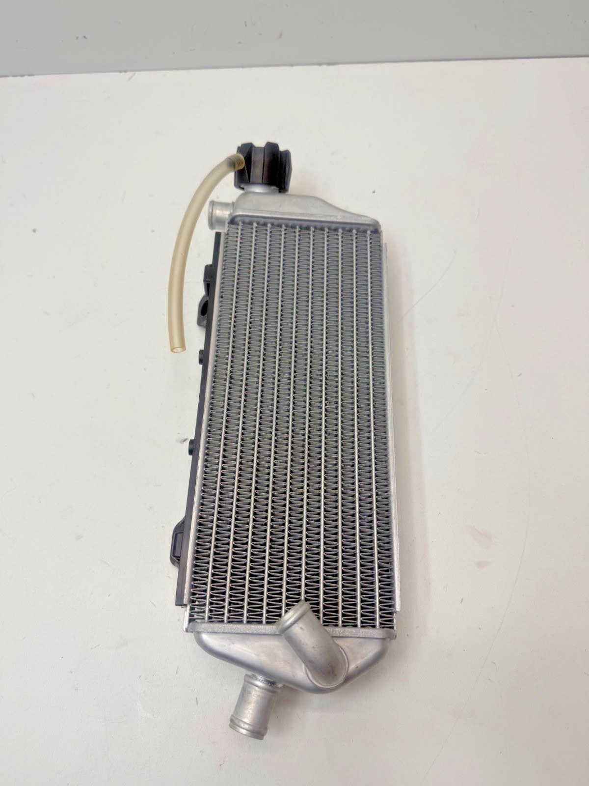 New 2025 Ktm 150sx right radiator oem fc mc tc 125-500 sx sxf A46035008000 1