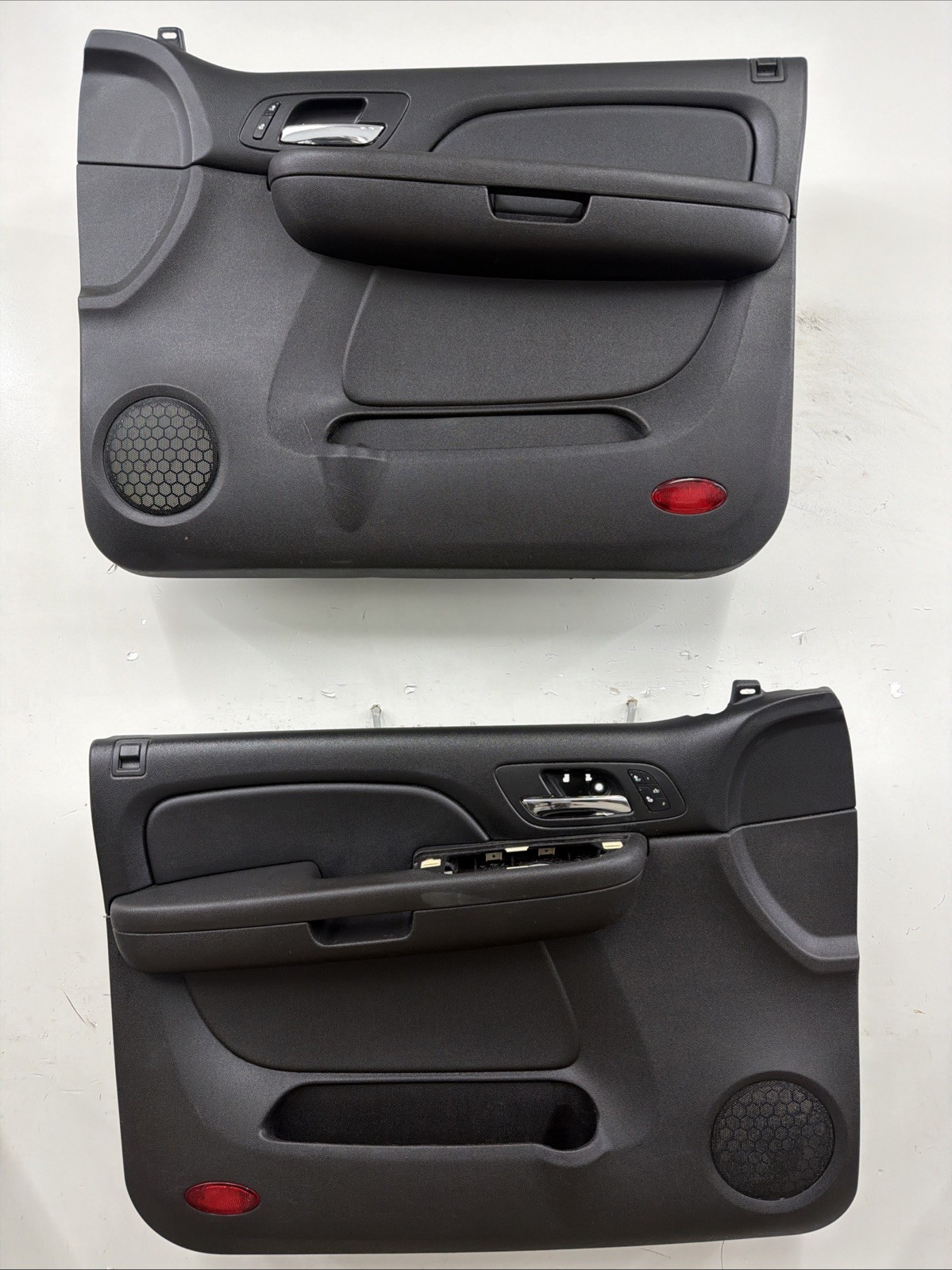 07-09 Chevy Tahoe Suburban GMC Yukon Set Of Front Power Door Panels OEM Black