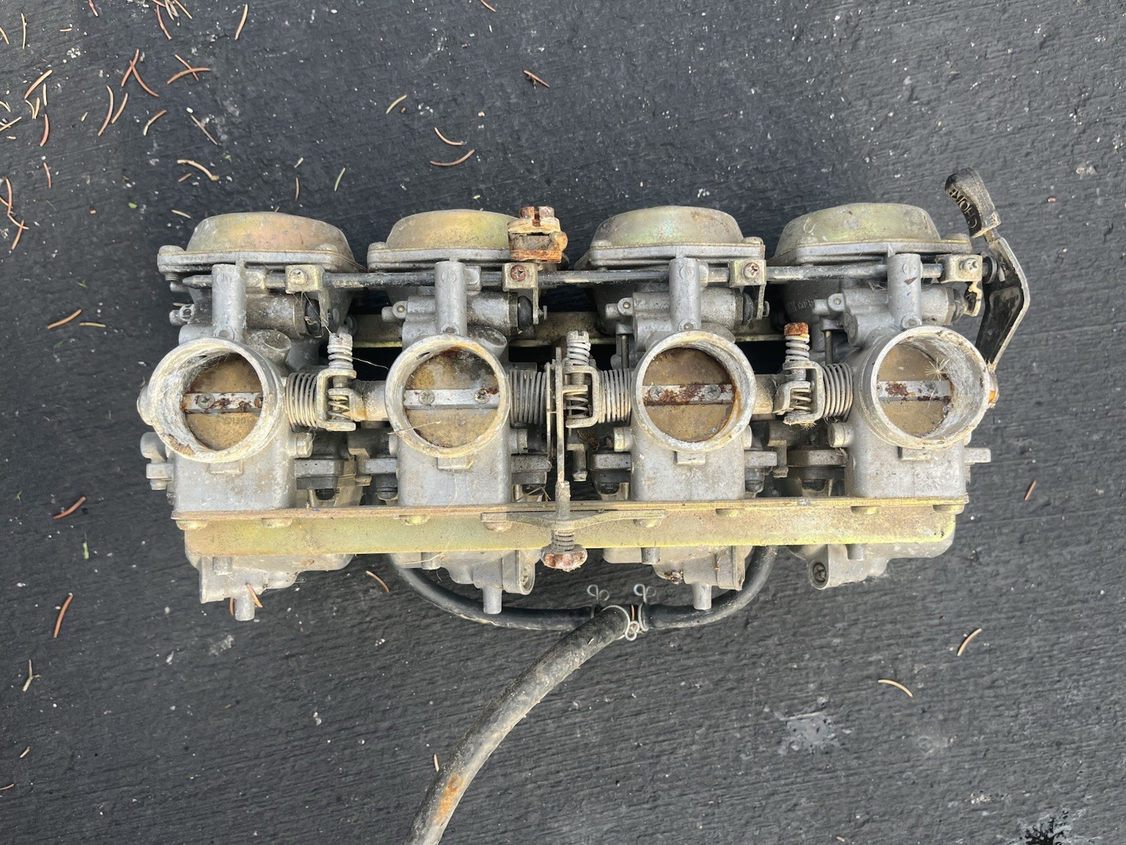 Vintage Mikuni Corp BS34 4 Cylinder Carburetor Assembly Rack Suzuki GS KZ1000
