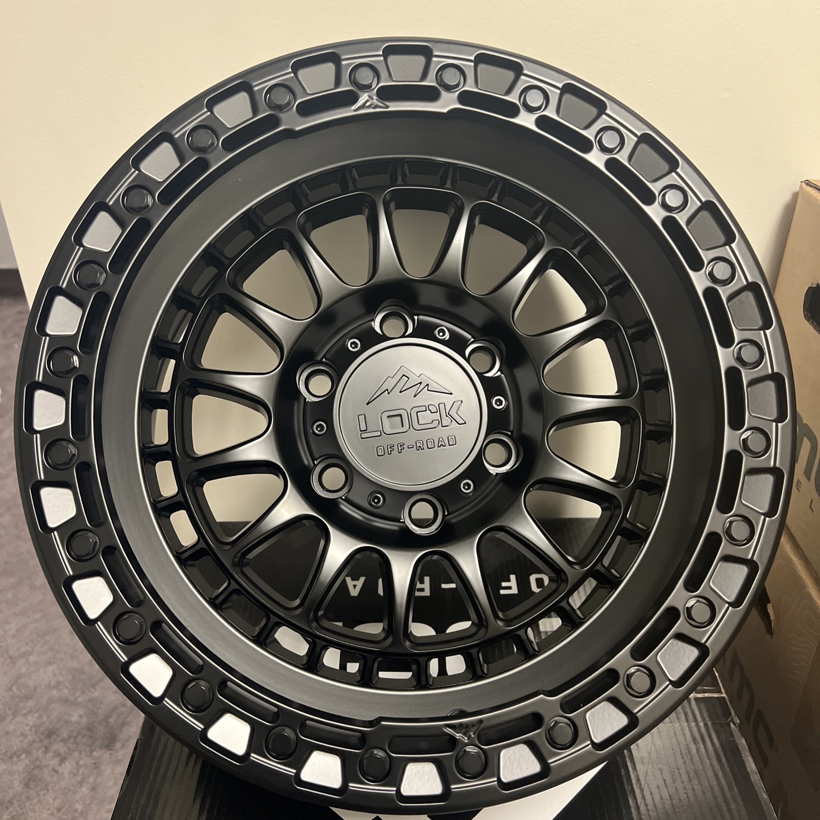 (4) 17X8.5 LOCK OFF-ROAD MOJAVE MATTE BLACK(6X135 +25MM) FORD F-150 RAPTOR F-150