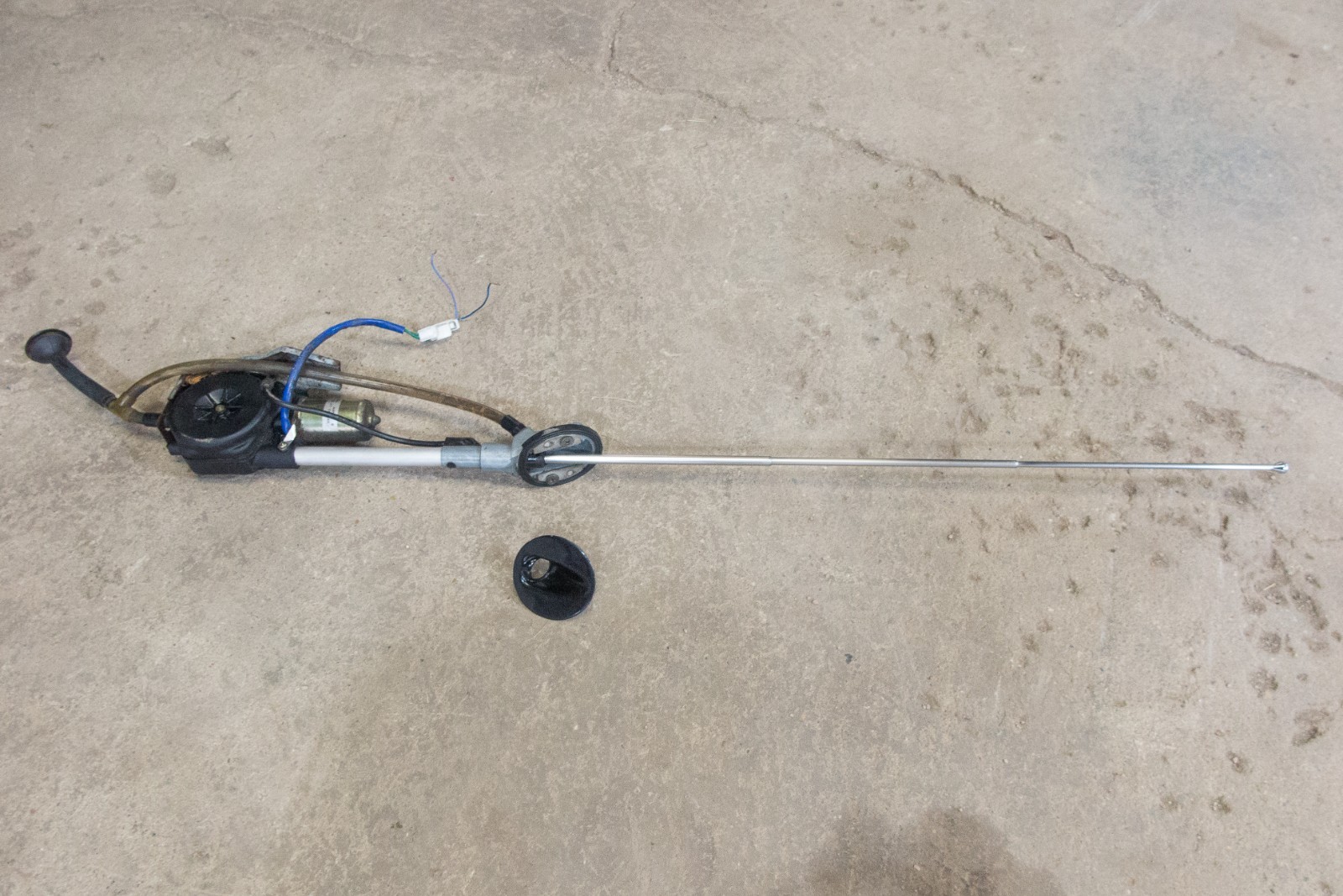 90-96 NISSAN 300ZX NON TURBO EXTERIOR RADIO POWER ANTENNA OEM