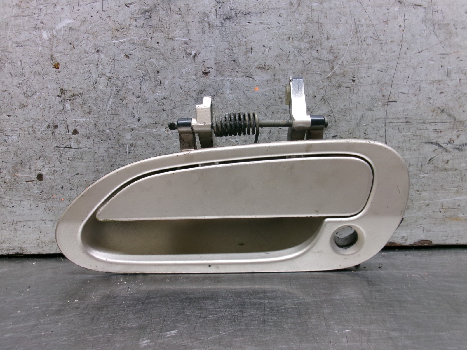 98 - 02 HONDA ACCORD LEFT DRIVER FRONT EXTERIOR DOOR HANDLE SEDAN PAINTED