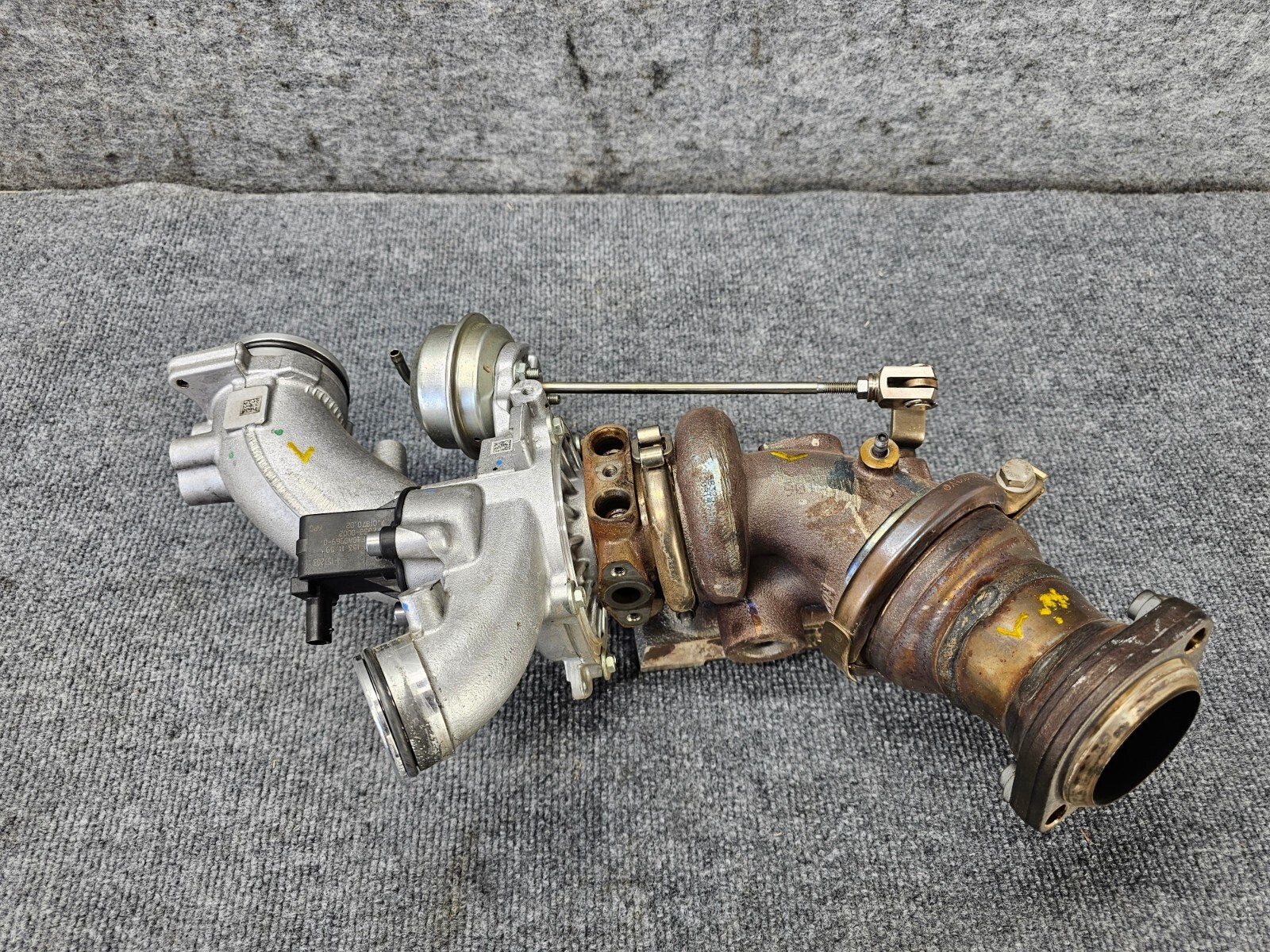 Left Side Turbo Turbocharger Mercedes W218 E400 C43 C450 Cls450 oem