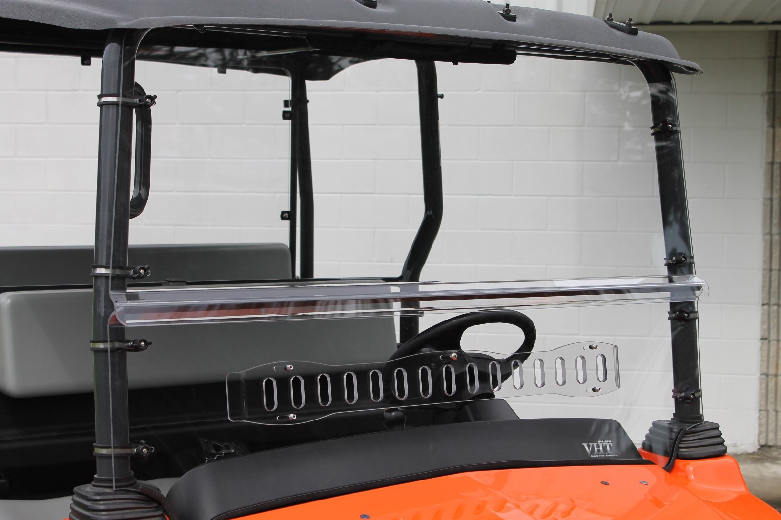 KUBOTA RTV 1140CPX VENTED WINDSHIELD KUBOTA RTV 1140CPX VENTED WINDSHIELD