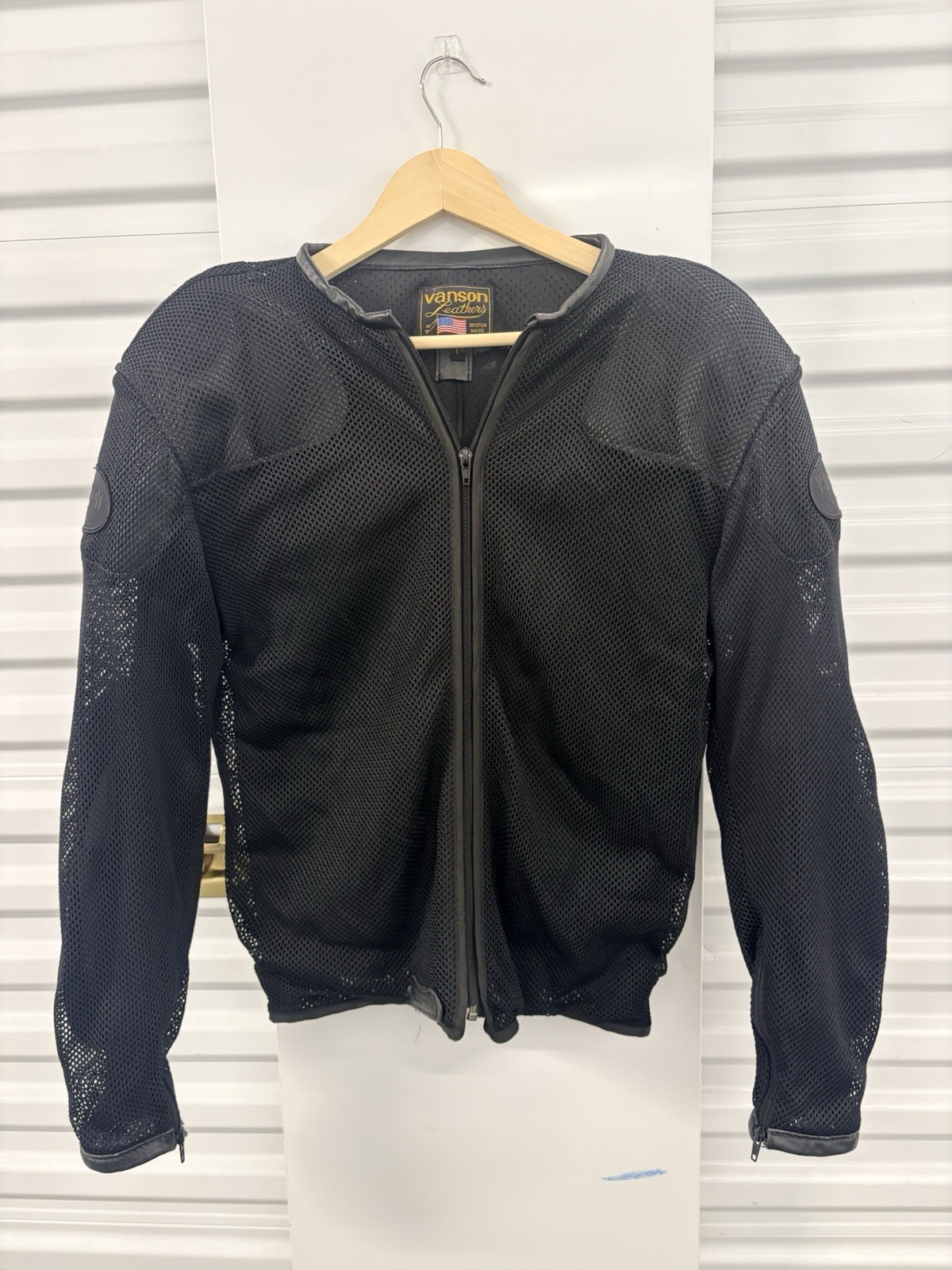 Vanson Leathers USA Vented Mesh Armored Motorcycle Jacket – Large – Black Vanson Leathers USA Vented Mesh Armored Motorcycle Jacket – Large – Black
