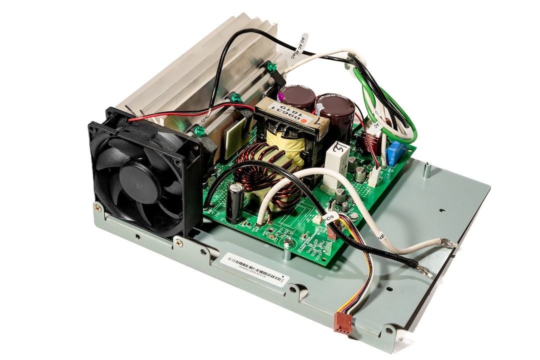 Progressive Dynamics PD4560CSV Inteli-Power ® 4500 Series CONVERTERS AND PARTS